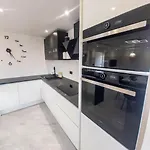 Apartmán Luxury Two-bedroom By The Sea U Kalu