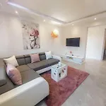 Luxury Two-bedroom By The Sea U Kalu