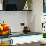Apartmán Luxury Two-bedroom By The Sea U Kalu *