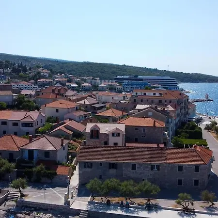 Luxury Two-bedroom By The Sea U Kalu *
