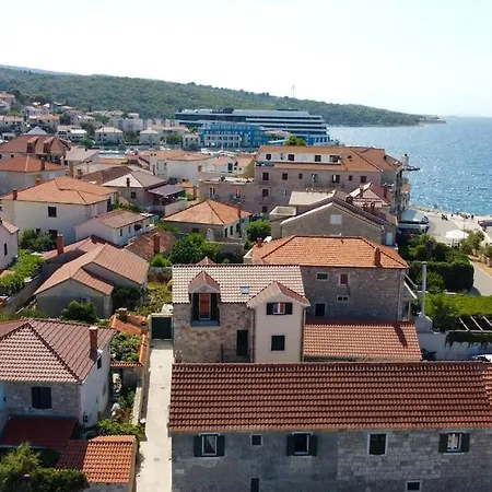 Luxury Two-bedroom By The Sea U Kalu Postira