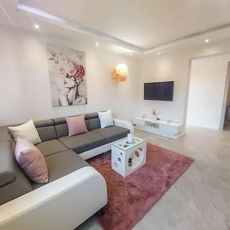 Luxury Two-bedroom By The Sea U Kalu