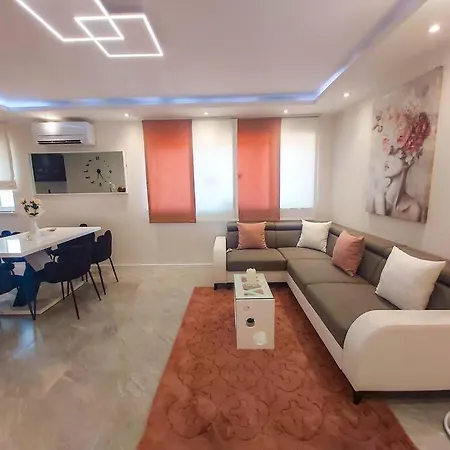 Apartment Luxury Two-bedroom By The Sea U Kalu Postira