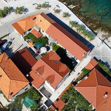 Apartment Luxury Two-bedroom By The Sea U Kalu *