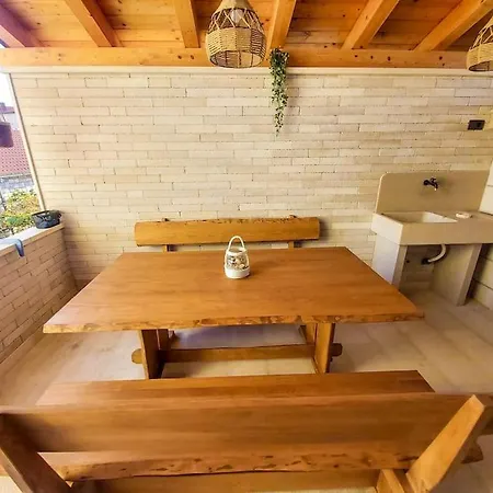 Apartman Luxury Two-bedroom By The Sea U Kalu
